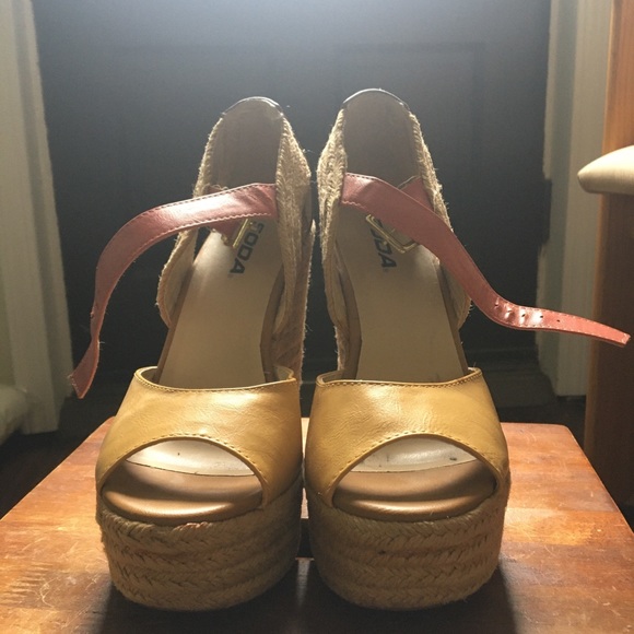 Platform Wedges - Picture 2 of 5